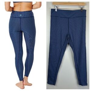 Carve Designs L Womens Navy Striped Leggings Full Length Yoga Athletic Dance EUC